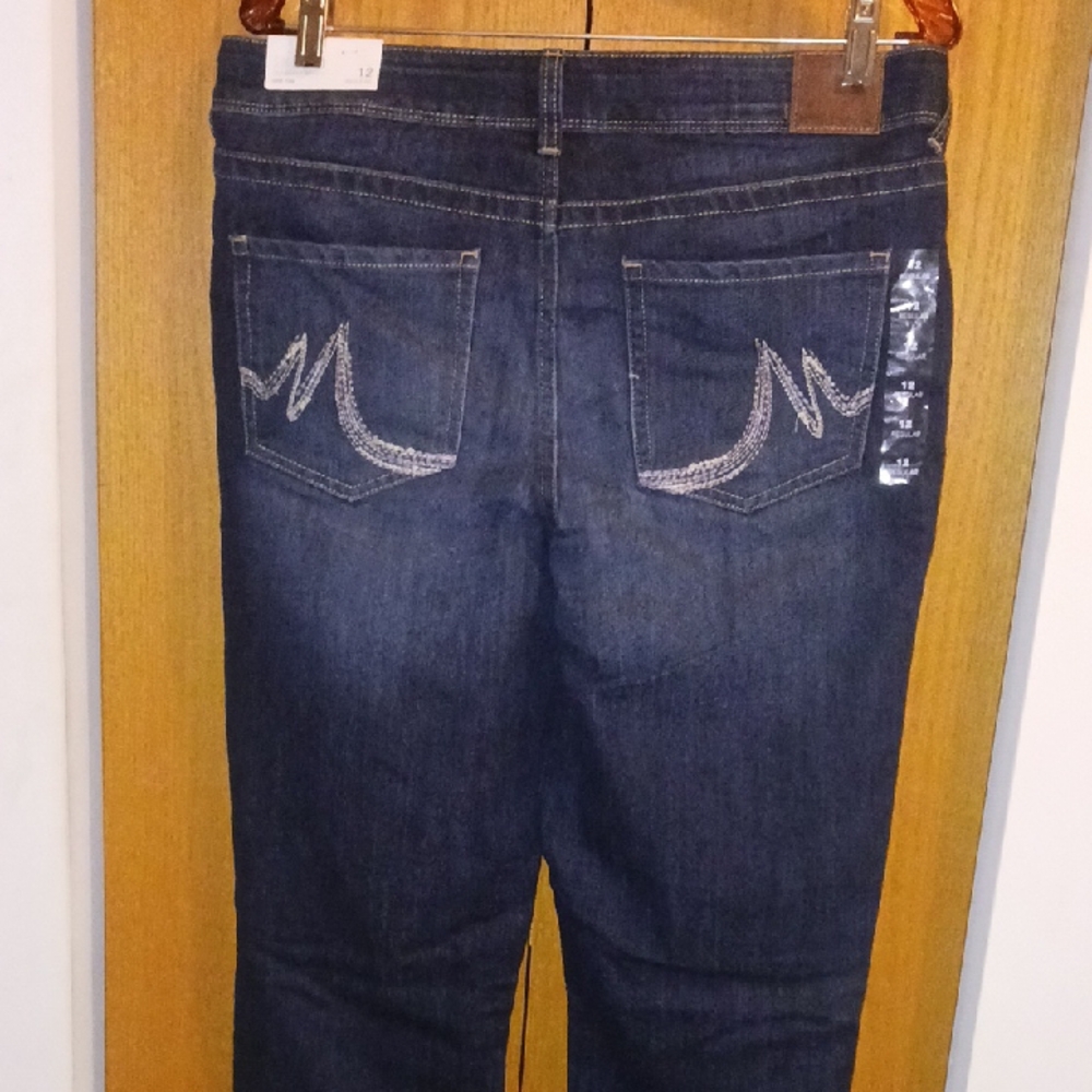 Maurices Denim Jeans - Picture 3 of 9